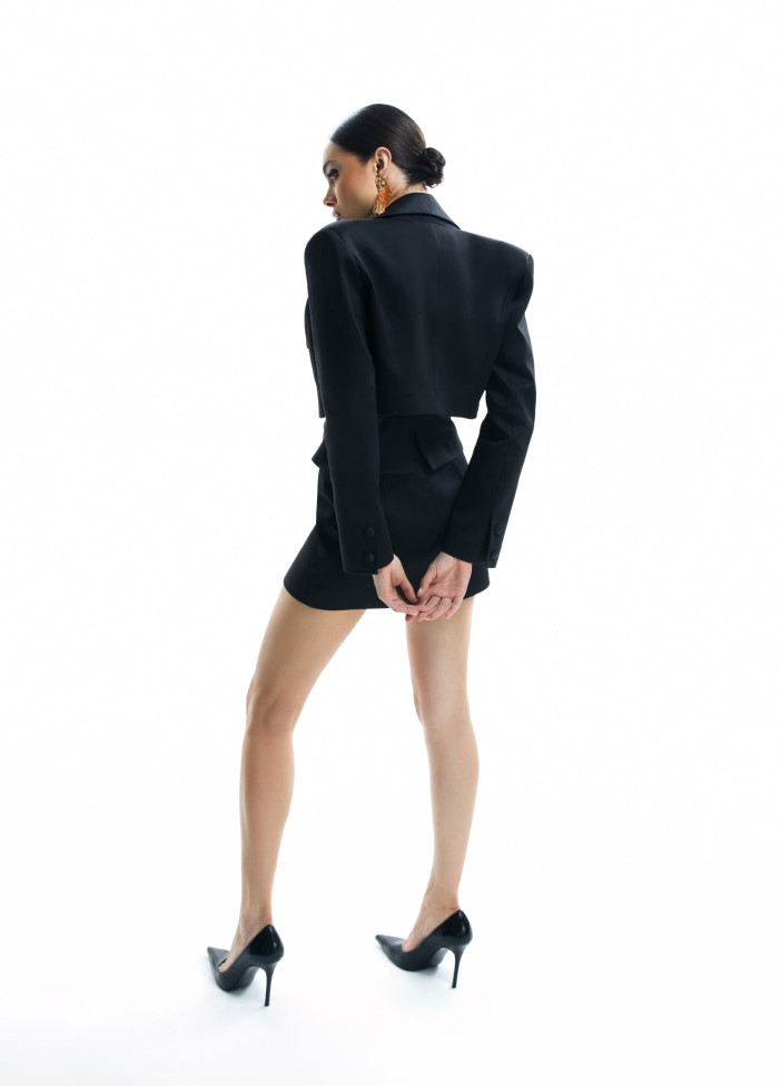 Incitatus Cropped Blazer