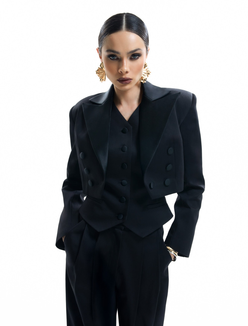 Incitatus Cropped Blazer