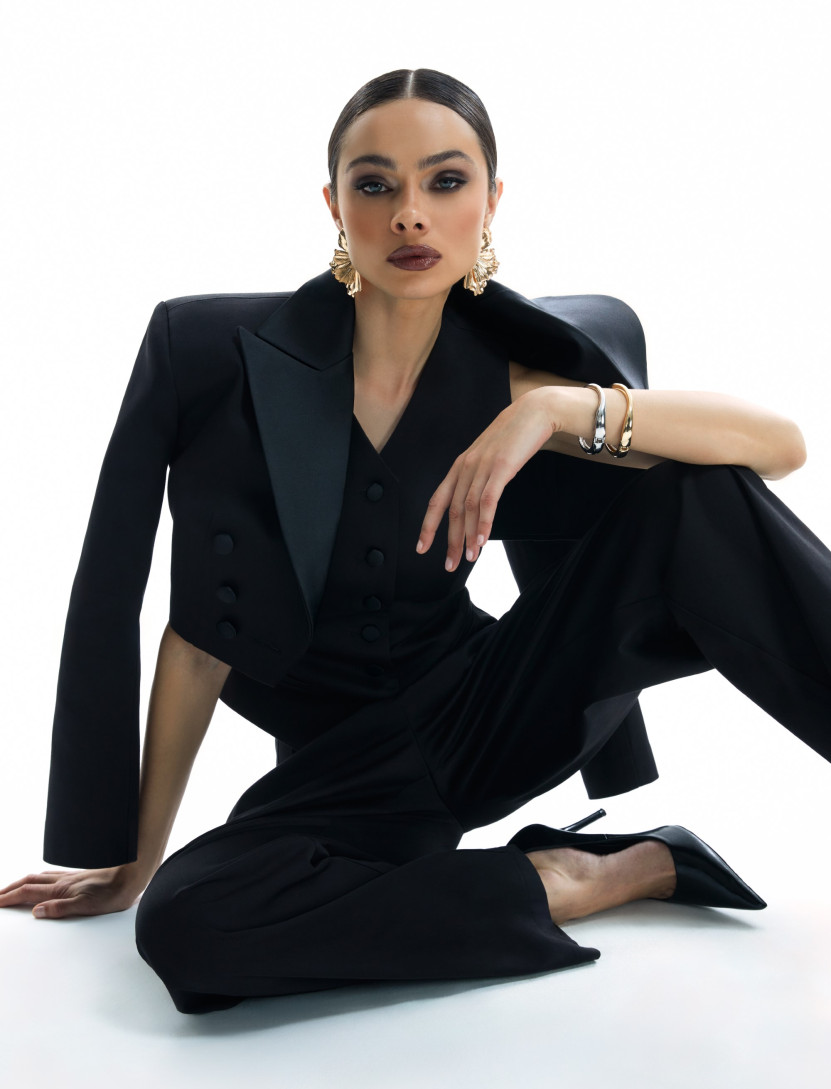 Incitatus Cropped Blazer